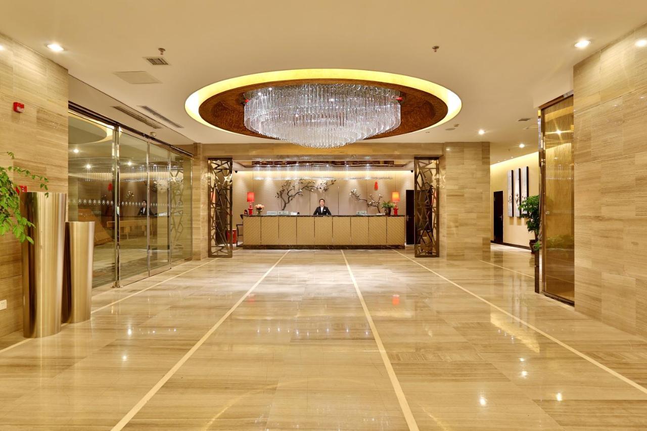 Minshan Yuanlin Grand Hotel Chongqing Interiør bilde